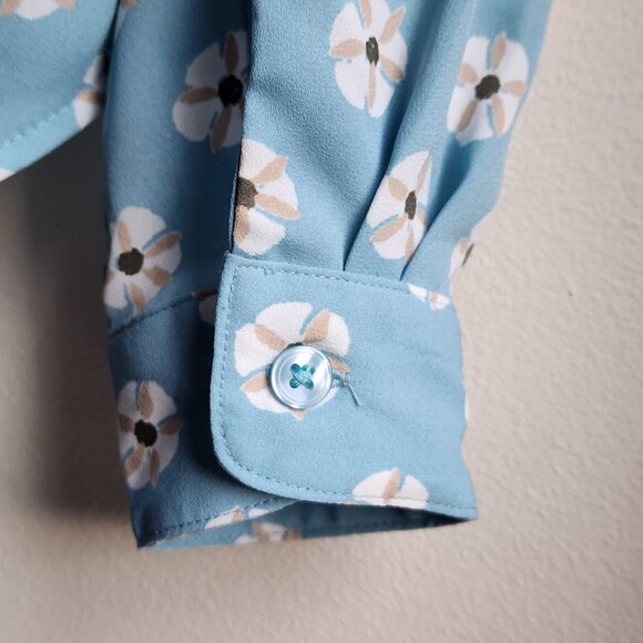 LOFT Blue Floral Button Down Shirt Size XS - Picture 10 of 14